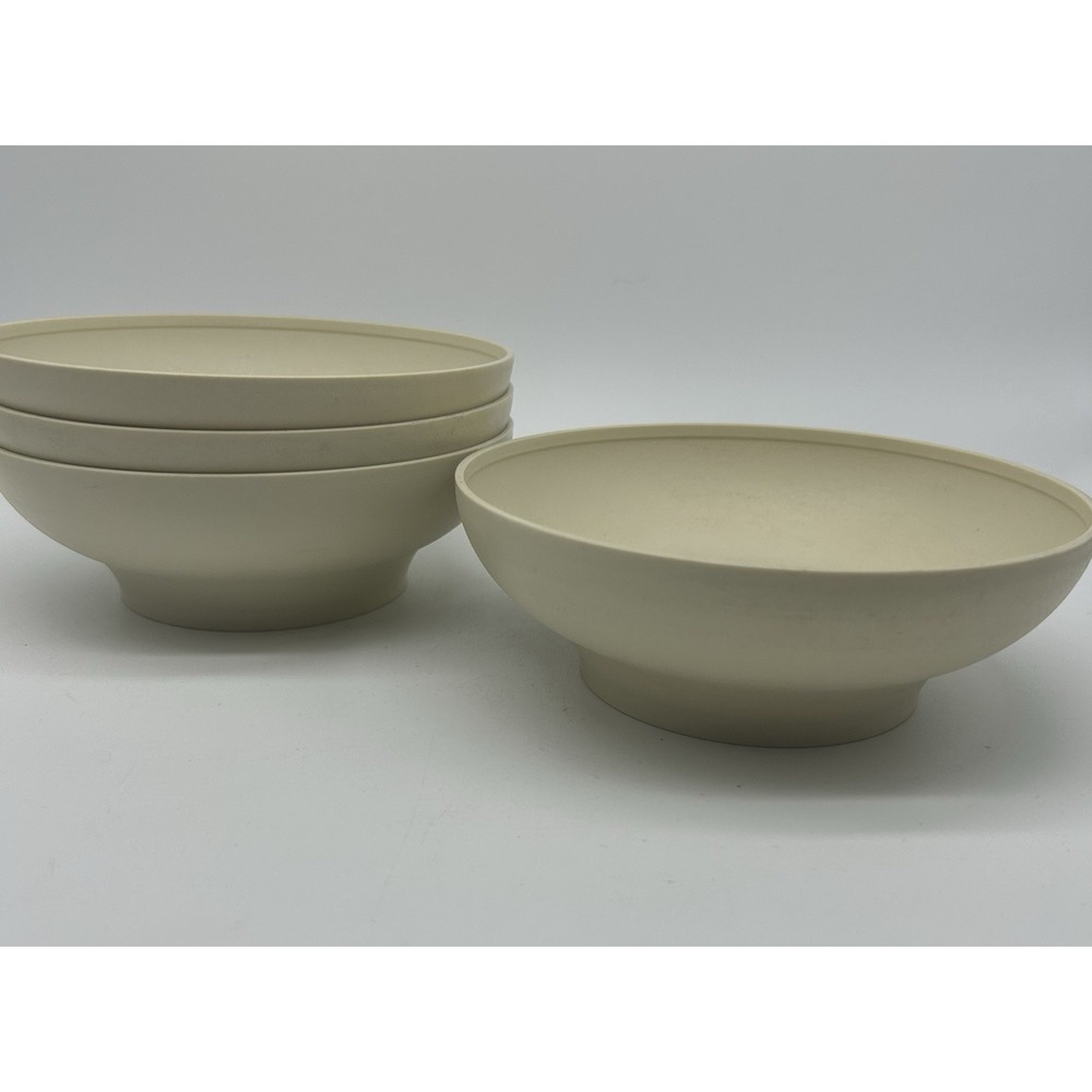 Vintage Tupperware #890-9  Set Of 4 Bowls Harvest Gold/Tan Cereal Salad Soup